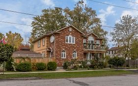 Two Rivers Bed And Breakfast Niagara Falls On